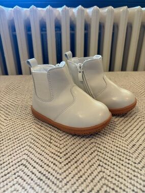 Kids White Chelsea Boots with Gum Sole - Stylish Toddler Shoes